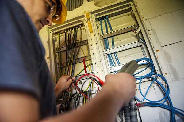 Electrical Installation and Repair Contractor Services